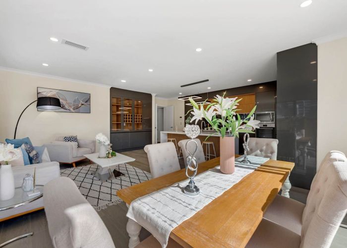  at 6 Knockanara Drive, Flat Bush, Manukau City, Auckland