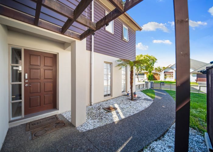  at 11 Lissleton Drive, East Tamaki, Auckland