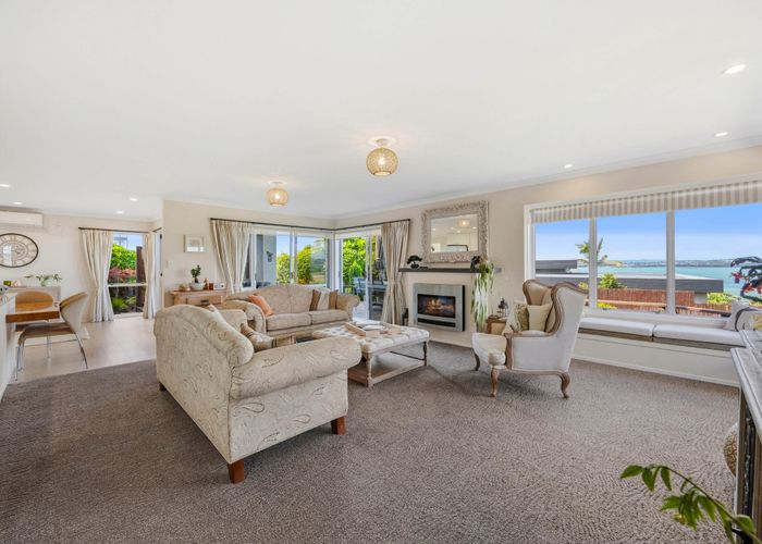  at 3 Pounamu Place, Shelly Park, Manukau City, Auckland