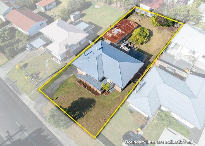  at 7 Cobham Crescent, Kelston, Waitakere City, Auckland