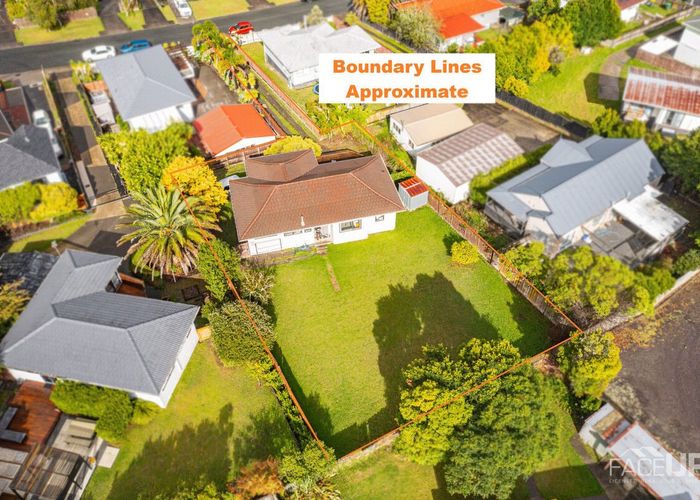  at 10 Pahi Place, West Harbour, Waitakere City, Auckland