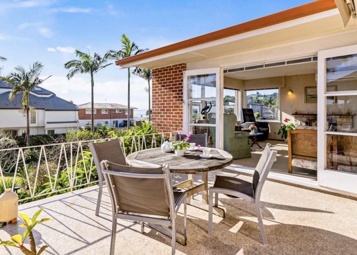  at 7 Luke Place, Eastern Beach, Manukau City, Auckland