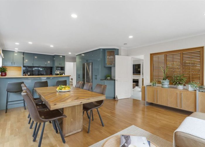  at 31 Oakwood Grove, Eastern Beach, Auckland