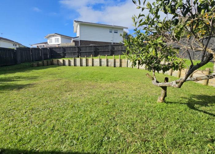 at 2/25 Moire Road, Massey, Waitakere City, Auckland