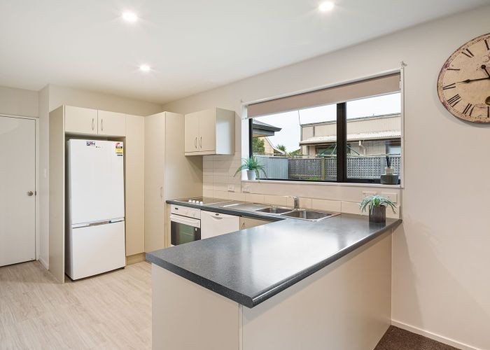 at 22 Clinton Lane, Woolston, Christchurch