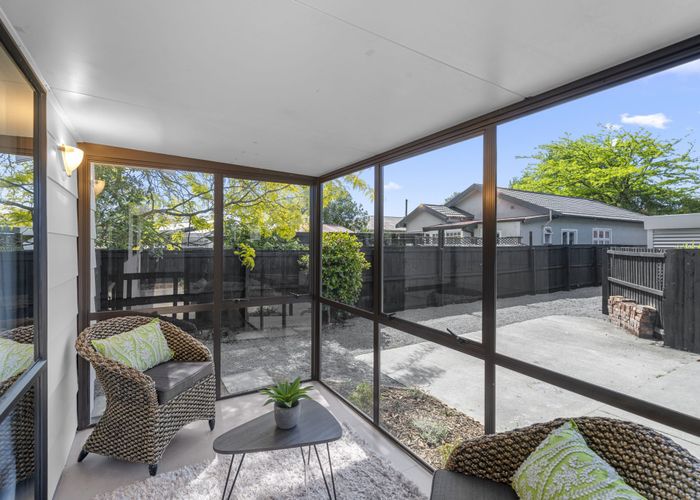  at 2/35 Carnarvon Street, Linwood, Christchurch