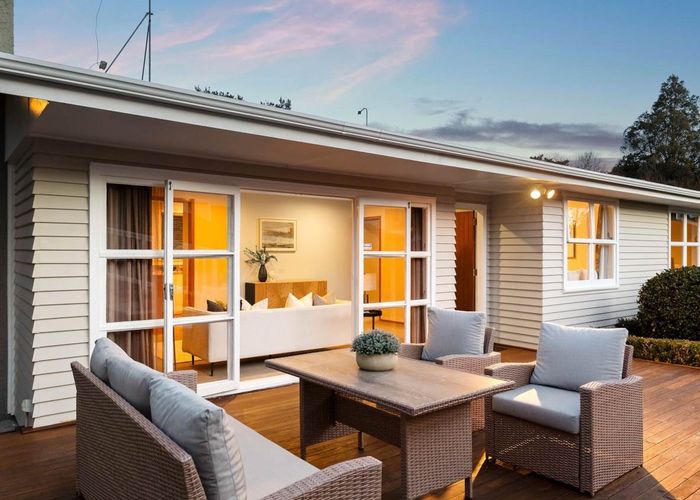  at 102 Monarch Avenue, Hillcrest, Auckland