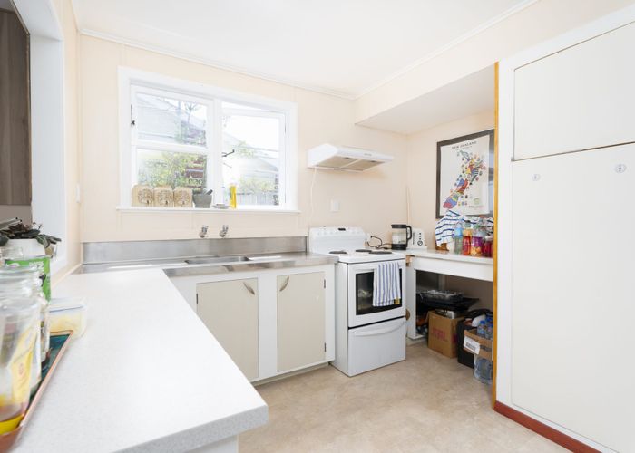  at 16 Waihora Crescent, Waitangirua, Porirua