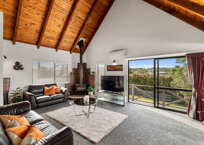  at 38 Thorburn Avenue, Red Beach, Red Beach
