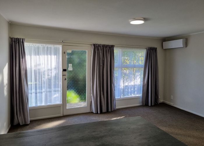  at 12 Walpole Avenue, Hillpark, Auckland