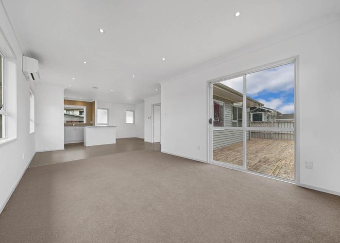  at 54 Edgewater Drive, Pakuranga, Manukau City, Auckland