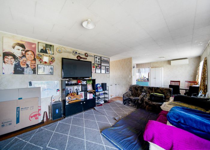  at 72 Archboyd Avenue, Mangere East, Auckland