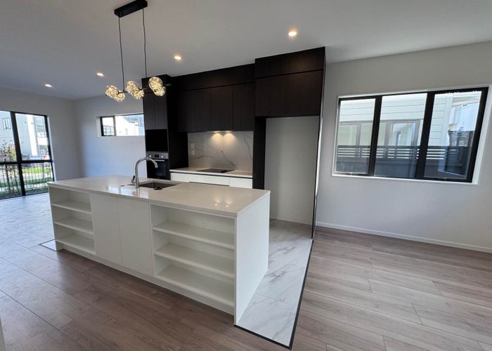  at 3 Greenbrier Street, Westgate, Waitakere City, Auckland