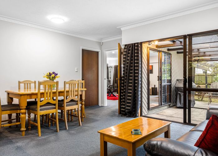  at 14 Wakelin Place, Redwood, Christchurch
