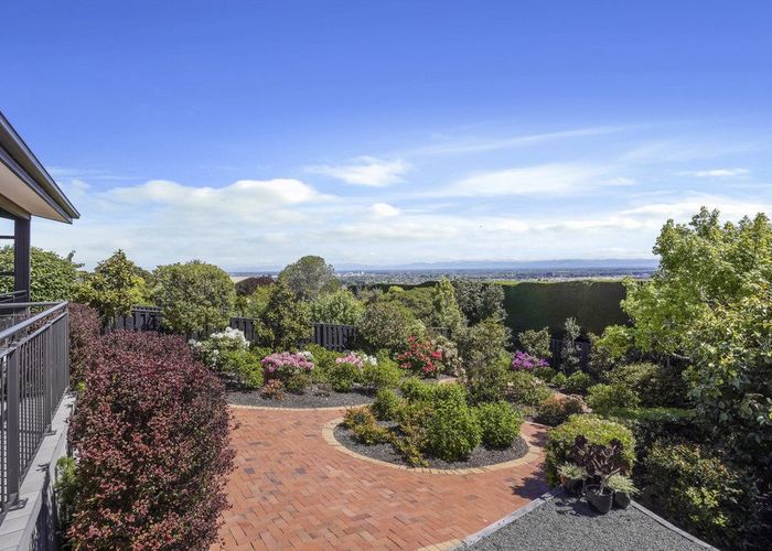  at 11 Hilltop Lane, Mount Pleasant, Christchurch City, Canterbury