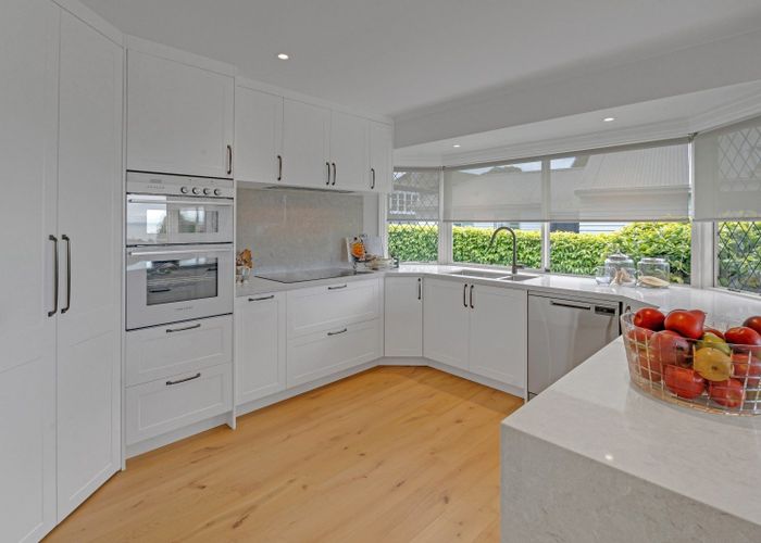  at 2/40 Cook Street, Howick, Manukau City, Auckland