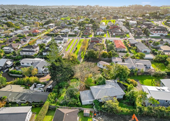  at 12 Gordon Avenue, Milford, Auckland