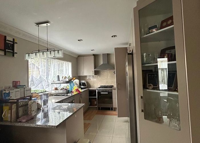  at 38B Lyttelton Avenue, Forrest Hill, North Shore City, Auckland