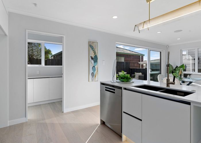  at 123B Forrest Hill Road, Forrest Hill, North Shore City, Auckland