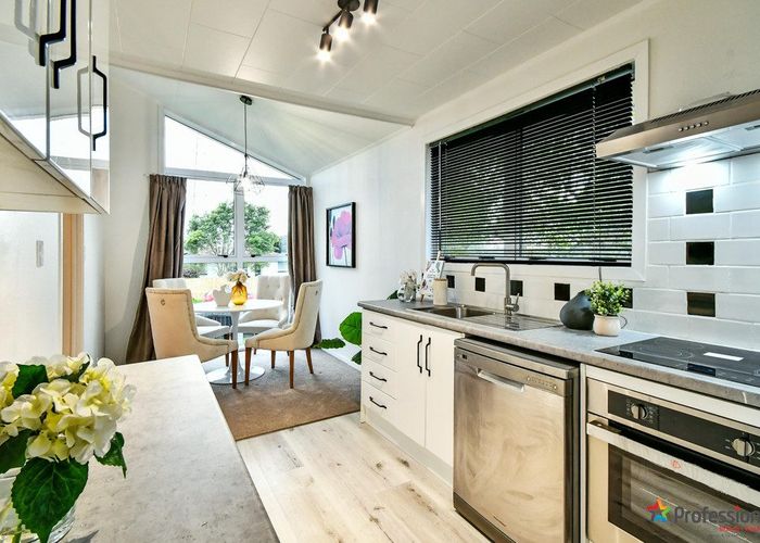  at 3 Serrano Place, Clover Park, Manukau City, Auckland