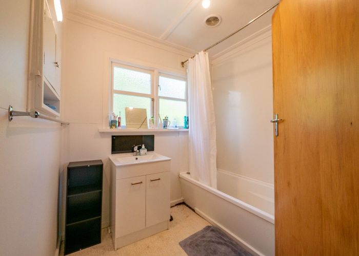  at 1/14A Heriot Row, North Dunedin, Dunedin, Otago