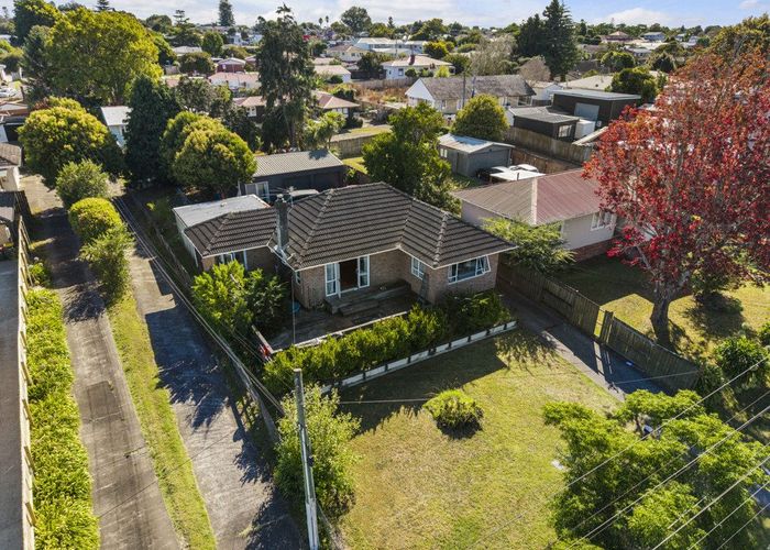  at 13 Coxhead Road, Manurewa, Auckland