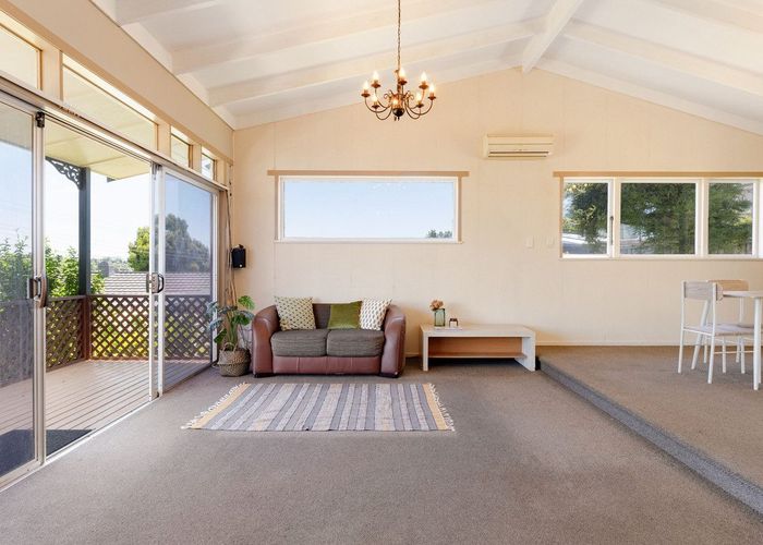  at 200 Welcome Bay Road, Welcome Bay, Tauranga, Bay Of Plenty