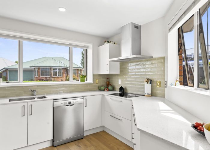  at 3 Ashmore Lane, Strowan, Christchurch City, Canterbury