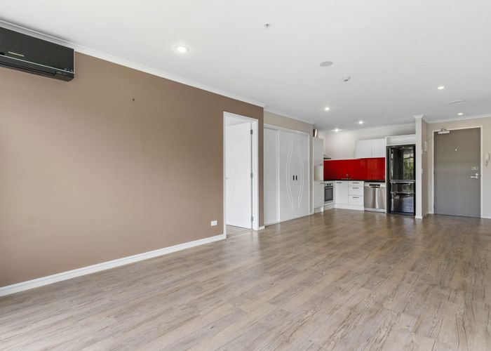  at 105/19 Bute Road, Browns Bay, North Shore City, Auckland