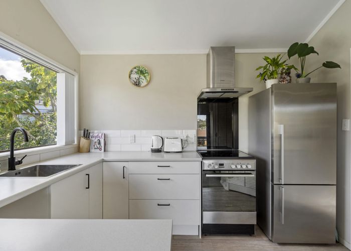  at 1/7 Newstead Avenue, Browns Bay, North Shore City, Auckland