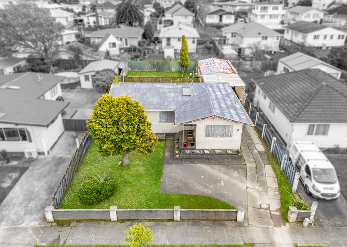  at 271 Wellington Road, Wainuiomata, Lower Hutt