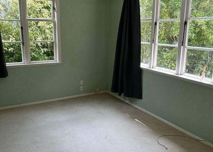  at 16 Woodvale Grove, Fairfield, Lower Hutt, Wellington