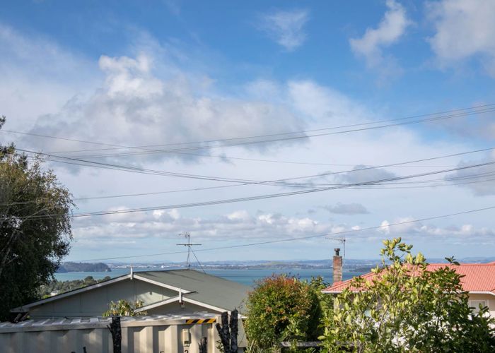  at 36 Tane Road, Laingholm, Auckland