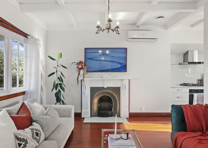  at 1/113 Glendale Road, Glen Eden, Auckland