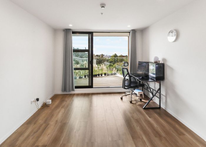  at 307/553c Glenfield Road, Glenfield, North Shore City, Auckland