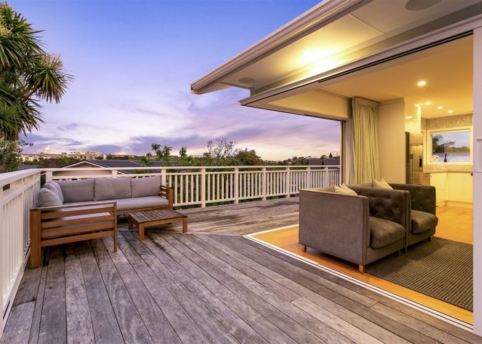  at 5 Arahia Street, Northcote, Auckland