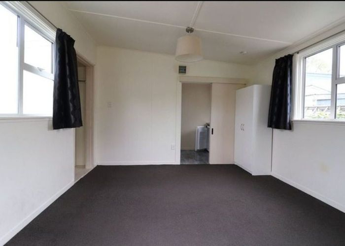  at 21 Hanrahan  Street - Studio, Upper Riccarton, Christchurch City, Canterbury