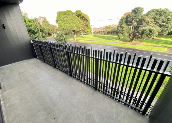  at 102/7C Hinaki Street, Point England, Auckland City, Auckland