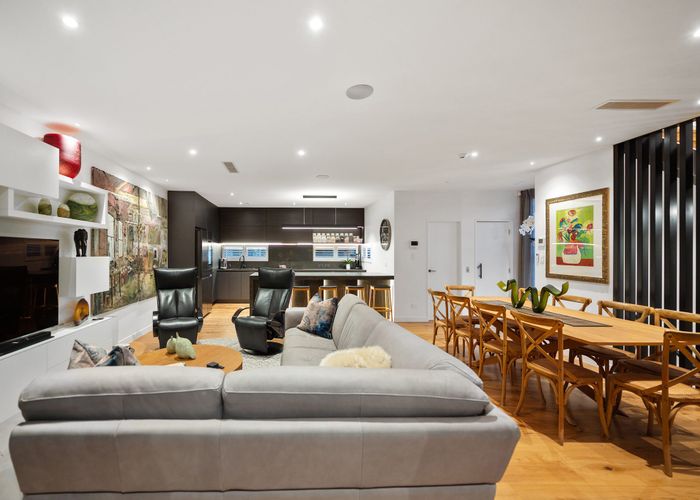  at 5E Pierce Road, Milford, Auckland