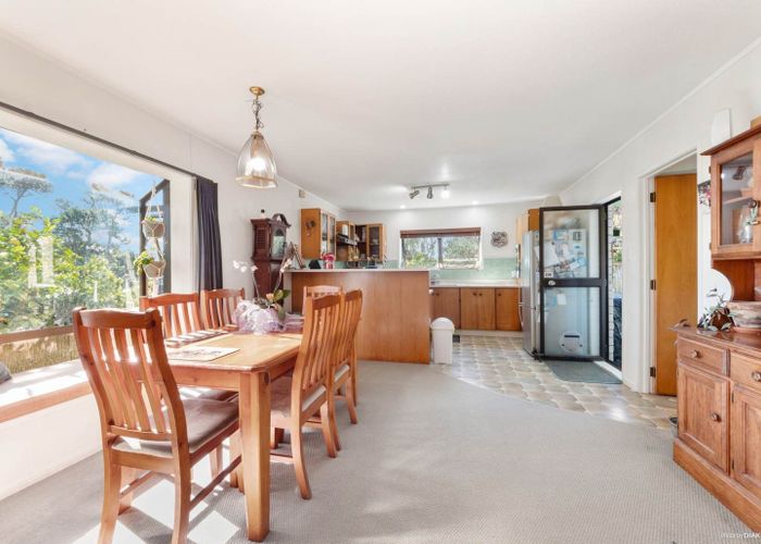  at 102 Marina View Drive, West Harbour, Auckland