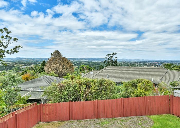  at 223 Hill Road, The Gardens, Manukau City, Auckland