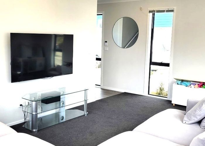  at 3D Taupiri Crescent, Titahi Bay, Porirua