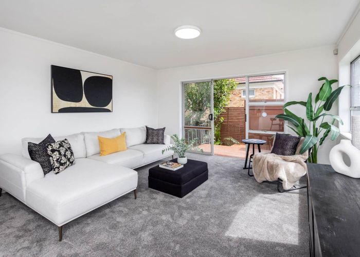  at 1/503 Richardson Road, Mount Roskill, Auckland