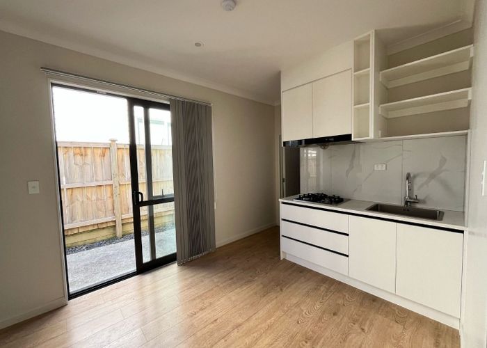  at Granny Flat/112 Mcquoids Road, Flat Bush, Manukau City, Auckland