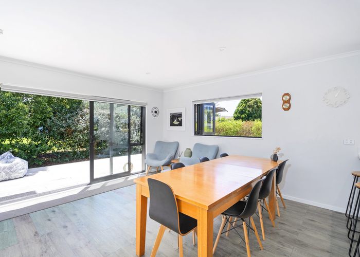  at 8 Voyager Place, Cooks Beach