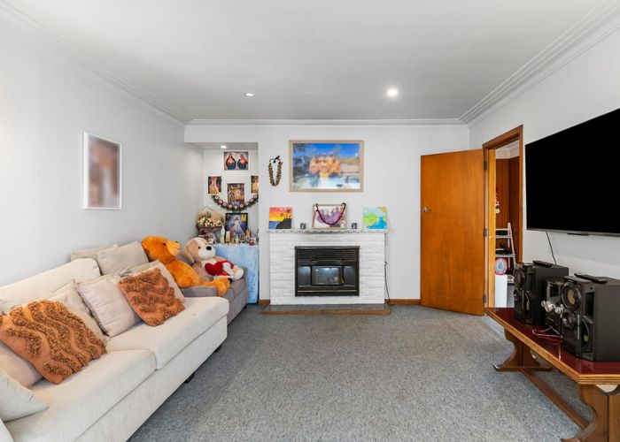  at 9 Richards Avenue, Papatoetoe, Manukau City, Auckland