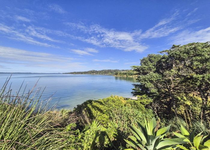  at Surfdale, Waiheke Island, Auckland