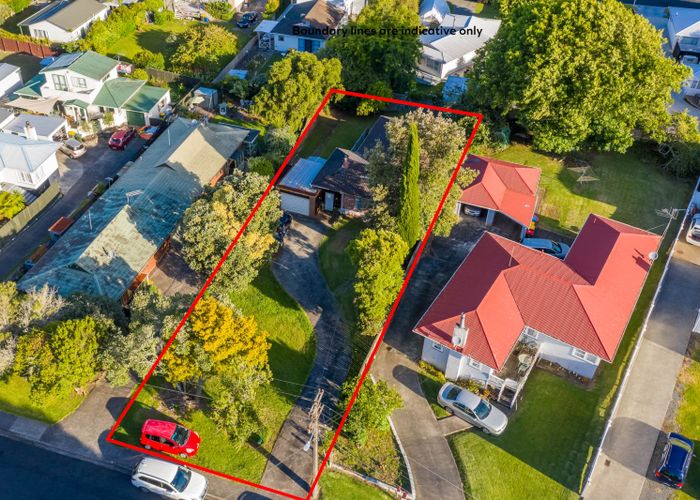  at 35 Coniston Avenue, Te Atatu South, Auckland