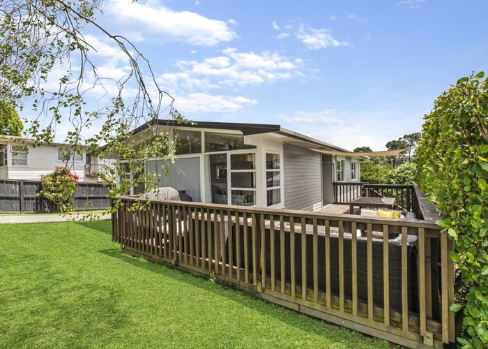 Free property data for 59 Barrys Road, Glendene, Auckland homes.co.nz