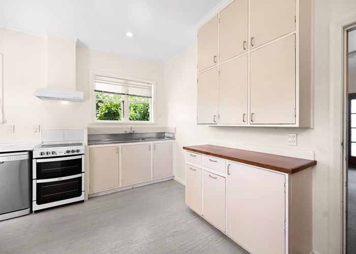  at 35 Galway Avenue, Hamilton East, Hamilton, Waikato